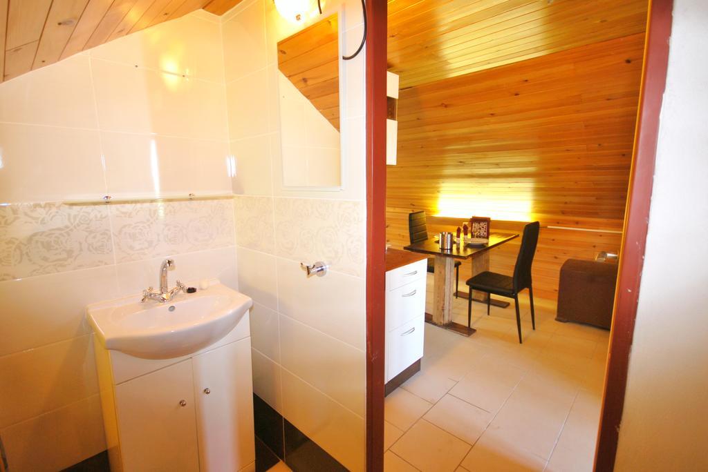 פראג Apartments Zbraslav מראה חיצוני תמונה